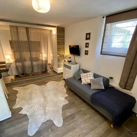 Apartments & Rooms Dujam Split Bagian luar foto
