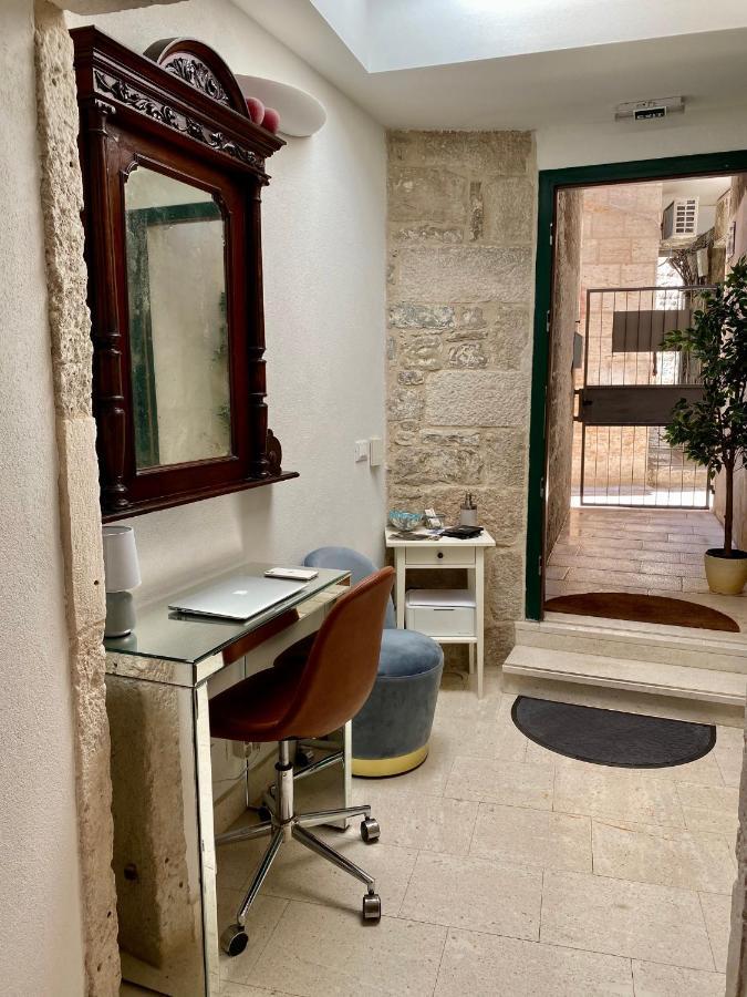 Apartments & Rooms Dujam Split Bagian luar foto