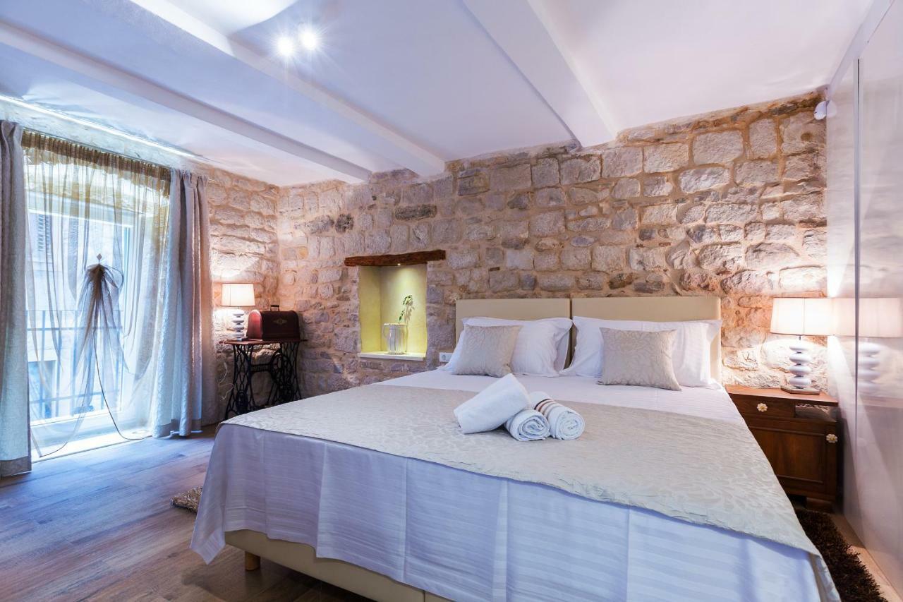 Apartments & Rooms Dujam Split Bagian luar foto