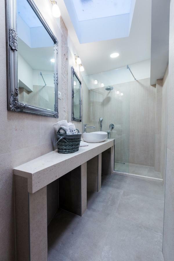 Apartments & Rooms Dujam Split Bagian luar foto