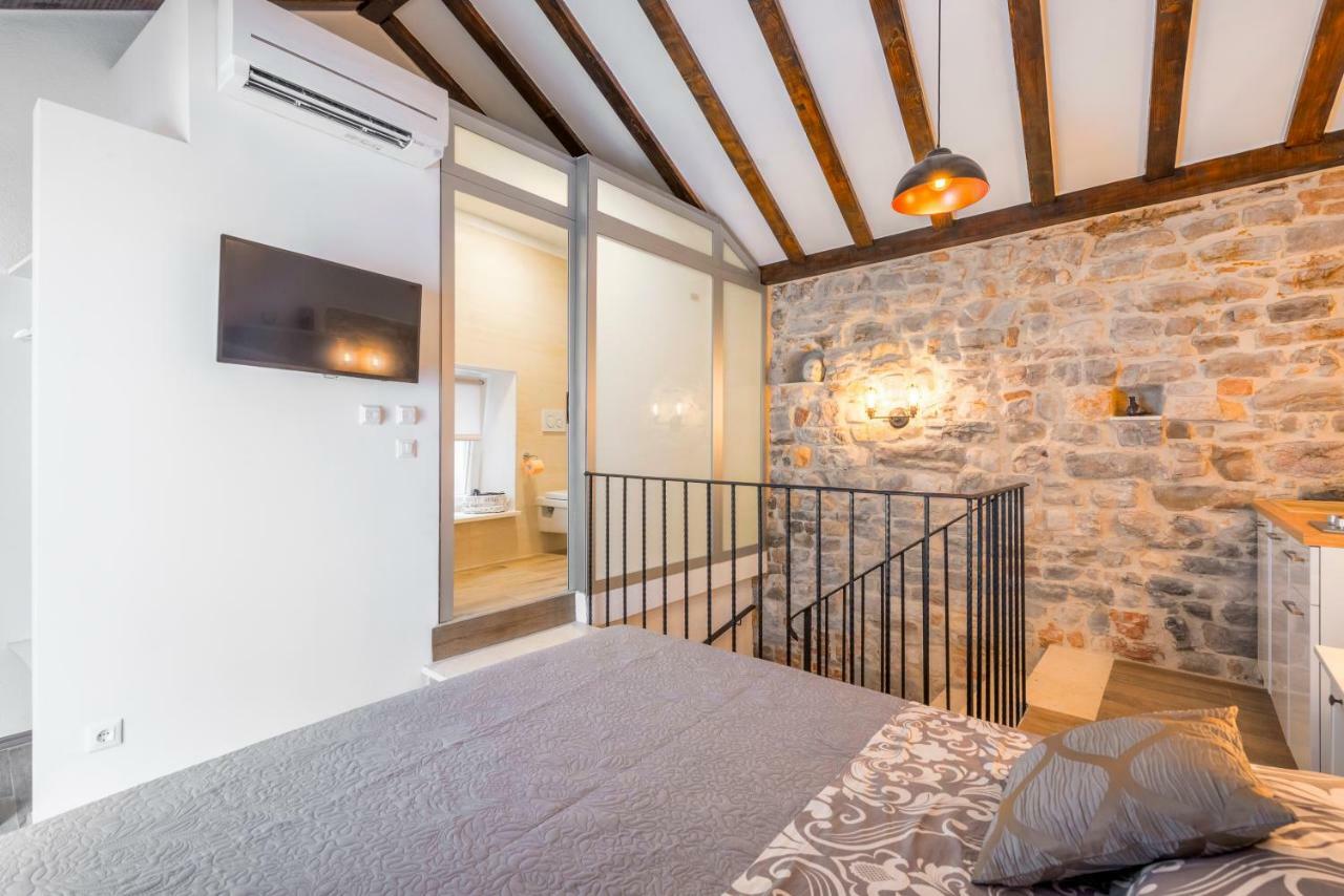 Apartments & Rooms Dujam Split Bagian luar foto