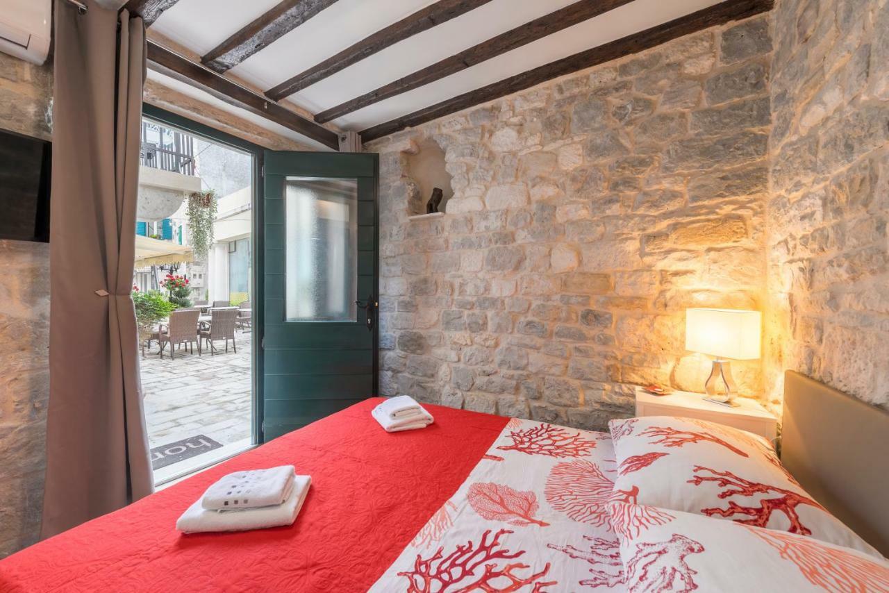 Apartments & Rooms Dujam Split Bagian luar foto