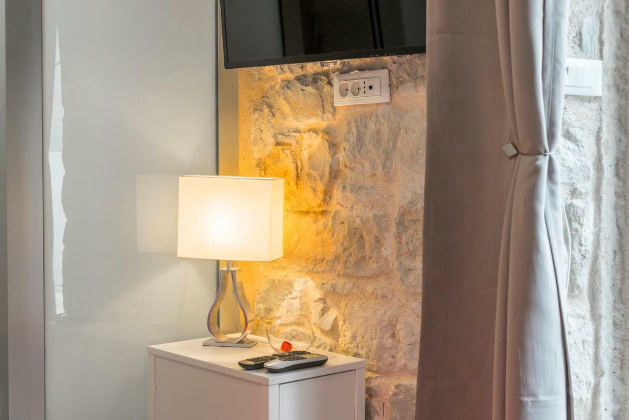 Apartments & Rooms Dujam Split Bagian luar foto